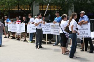 Srebrenica-Demonstrations-Chicago-2012_7318