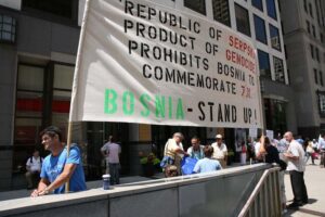 Srebrenica-Demonstrations-Chicago-2012_7372