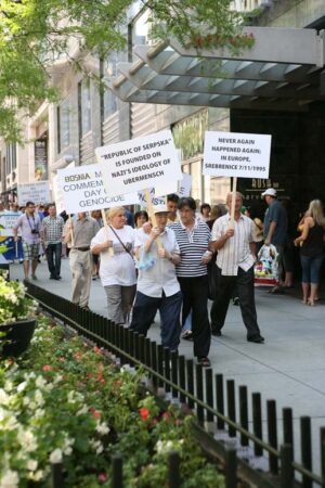Srebrenica-Demonstrations-Chicago-2012_7499