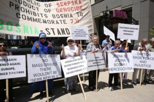 Srebrenica-Demonstrations-Chicago-2013_0338