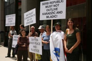 Srebrenica-Demonstrations-Chicago-2011_9362