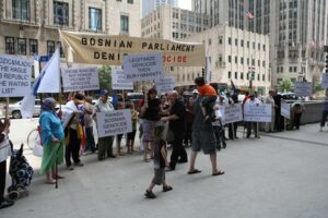 Srebrenica-Demonstrations-Chicago-2011_9453